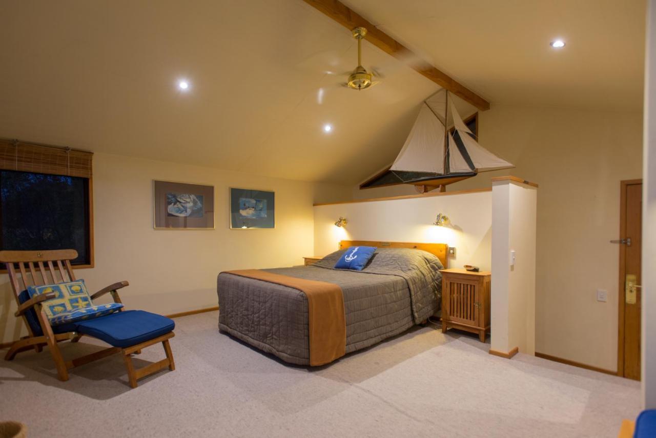 The Wheelhouse Inn Нельсон Экстерьер фото