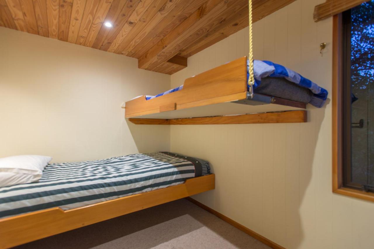 The Wheelhouse Inn Нельсон Экстерьер фото